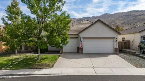 10700 Summer Glen Dr, Reno, NV 89521