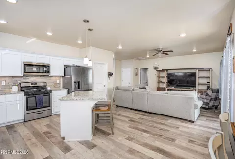 Kitchen - 800 Great Basin Ln, Fallon, NV 89406 photo 1 of 4
