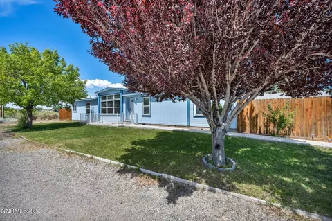 16 Saint Andrews Dr, Yerington, NV 89447