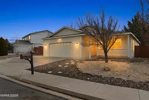 706 Strauss Ct, Sun Valley, NV 89433