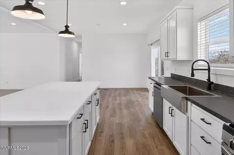 520 E 2nd Ave, Sun Valley, NV 89433 photo 18