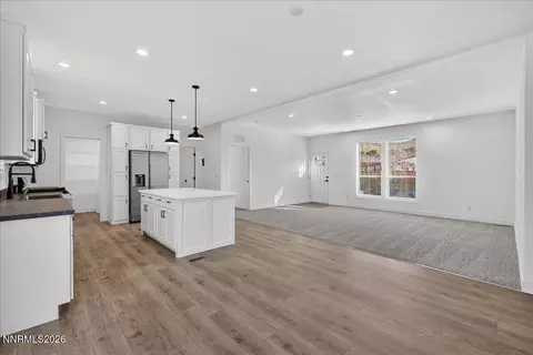 520 E 2nd Ave, Sun Valley, NV 89433 photo 7