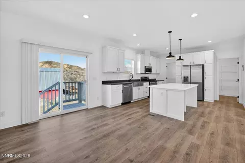 520 E 2nd Ave, Sun Valley, NV 89433 photo 8