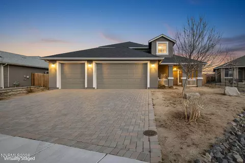 2206 Windrow Dr, Fernley, NV 89408