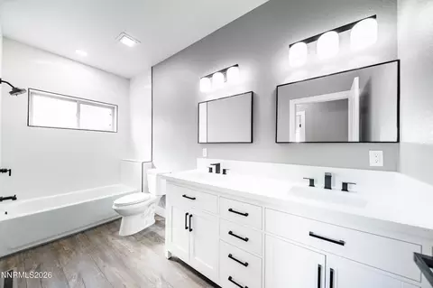 Bath - 14330 E Windriver Ln, Reno, NV 89511 photo 2 of 3