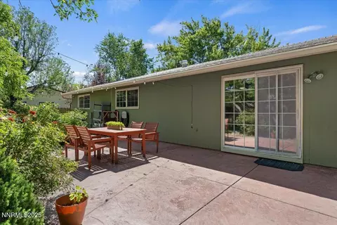 Exterior - 3040 Chavez Dr, Reno, NV 89502 photo 3 of 10