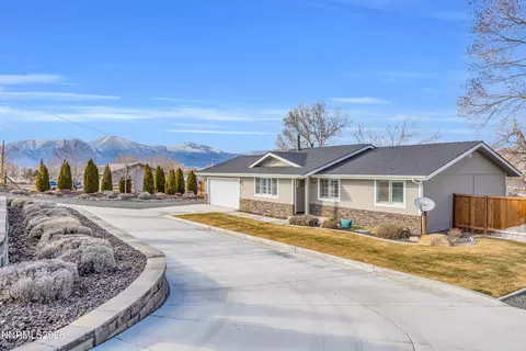 1564 Shirley St, Minden, NV 89423