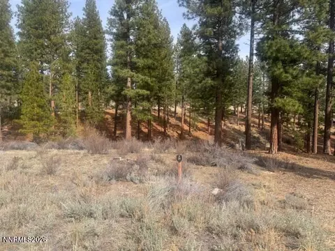 35 Boulders Bend Dr #77, Carson City, NV 89705