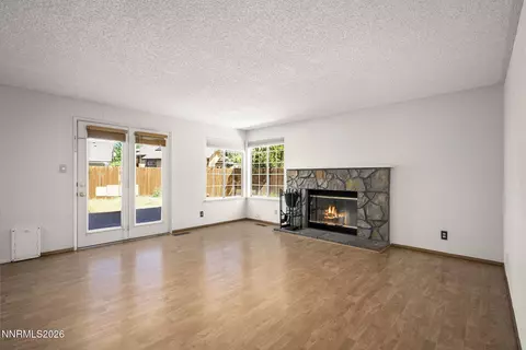 Living - 2152 Wabash Cir, Sparks, NV 89434 photo 5 of 8