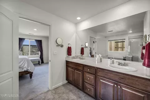Bath - 369 Redwall Ct, Dayton, NV 89403 photo 1 of 5