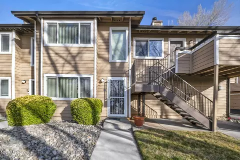 422 Barclay Ct, Reno, NV 89511