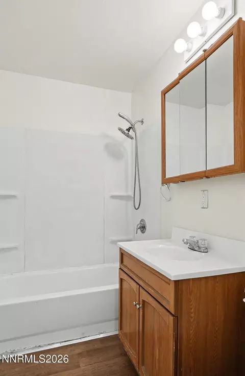 Bath - 7533 Sandhill Rd, Fallon, NV 89406 photo 1 of 1