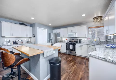 Kitchen - 1850 Heidi Rd, Fallon, NV 89406 photo 1 of 2