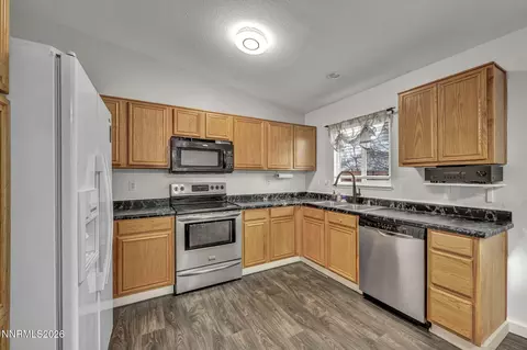 Kitchen - 18248 Silverleaf Ct, Reno, NV 89508 photo 1 of 3
