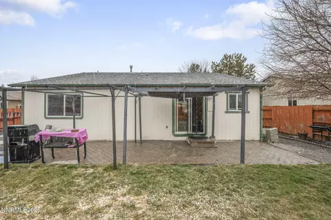 Exterior - 18248 Silverleaf Ct, Reno, NV 89508 photo 5 of 8