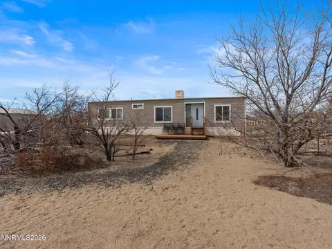 7815 Springfield Rd, Silver Springs, NV 89429
