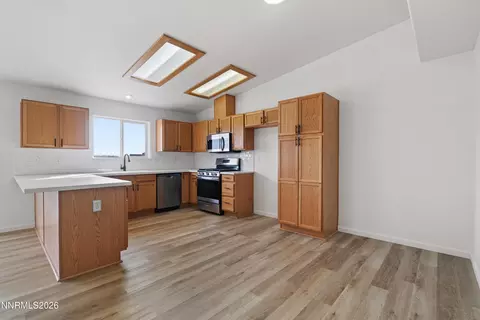 Kitchen - 4468 Hawk Dr, Fallon, NV 89406 photo 1 of 2
