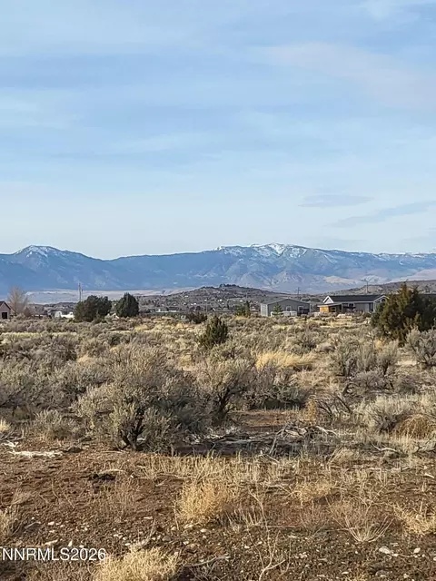 6 St Andrews Dr, Yerington, NV 89447