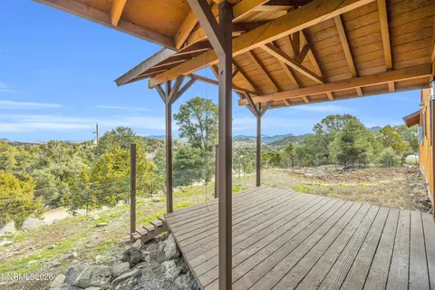 Exterior - 1525 Bonanza Rd, Reno, NV 89521 photo 6 of 7