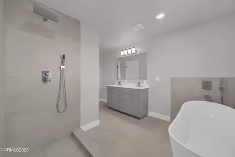 Bath - 1525 Bonanza Rd, Reno, NV 89521 photo 3 of 8