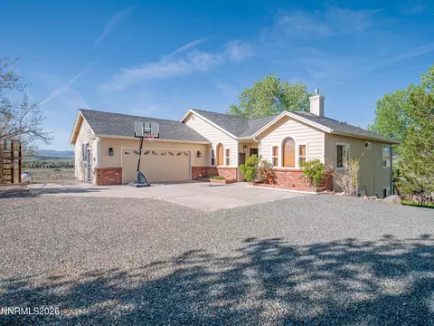 1568 Barker Ct, Gardnerville, NV 89410