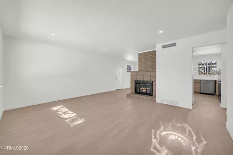 480 E Mclean Way, Sparks, NV 89431 photo 4