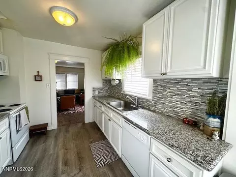 627 E 2nd St, Reno, NV 89502 photo 5