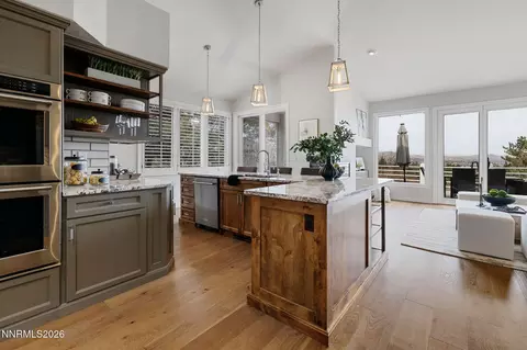Kitchen - 41 Sawbuck Rd, Reno, NV 89519 photo 6 of 7