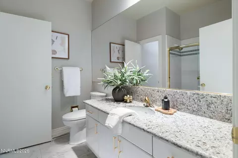 Bath - 41 Sawbuck Rd, Reno, NV 89519 photo 4 of 6