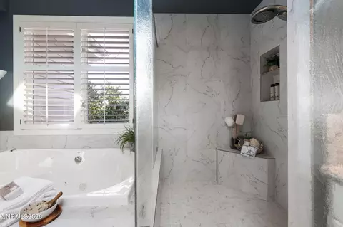 Bath - 41 Sawbuck Rd, Reno, NV 89519 photo 3 of 6