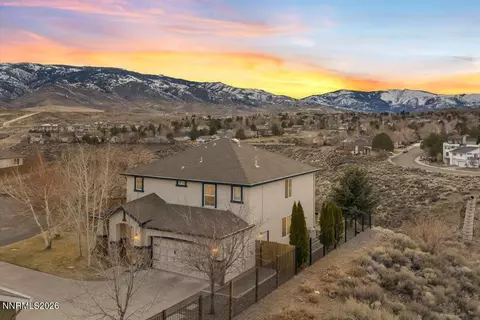 1091 Crown View Dr, Reno, NV 89523
