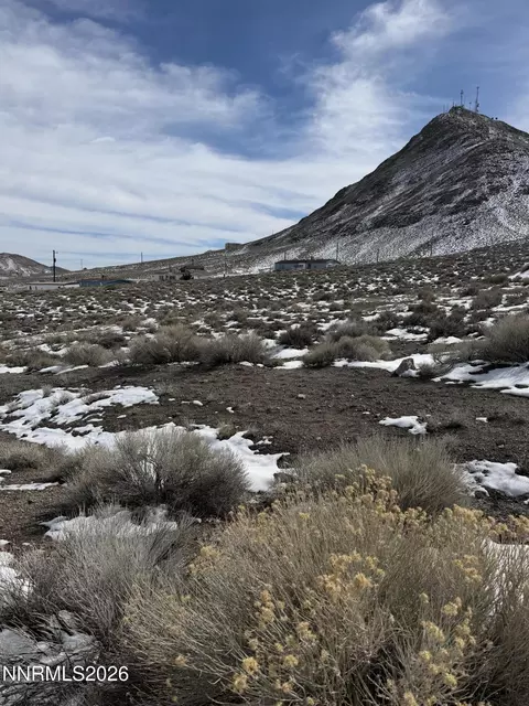 904 Air Force Rd, Tonopah, NV 89049