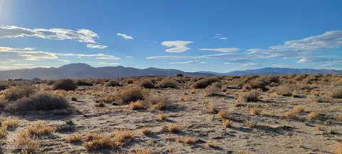 5715 Nectarine St, Silver Springs, NV 89429
