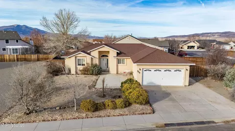 998 Julia Ln, Fernley, NV 89408