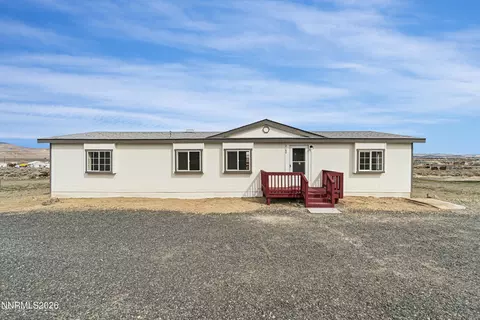 2180 Ramsey Cutoff, Silver Springs, NV 89429