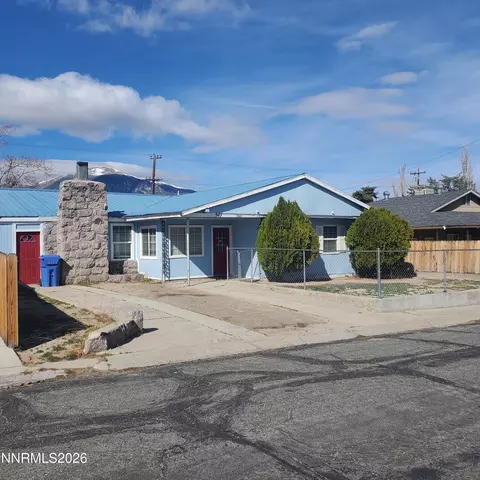 341 Baker St, Hawthorne, NV 89415