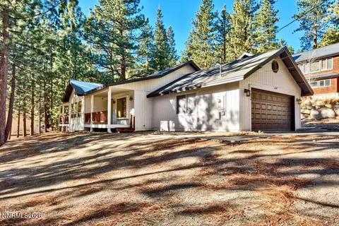 214 Highland Dr, Stateline, NV 89449