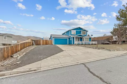 17115 Garnet Dr, Cold Springs, NV 89508