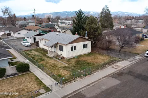 1745 I St, Sparks, NV 89431