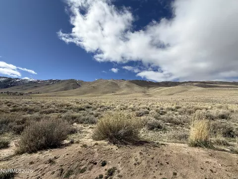 855 Thoroughbred Cir, Reno, NV 89508