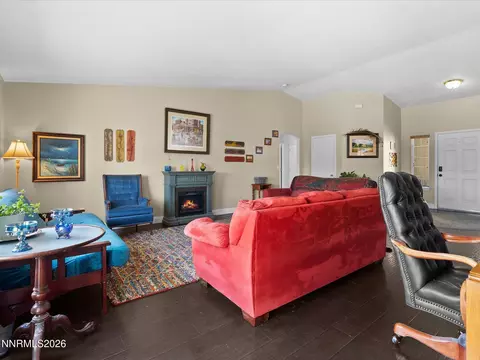 Living - 710 Keppel St, Fallon, NV 89406 photo 4 of 5