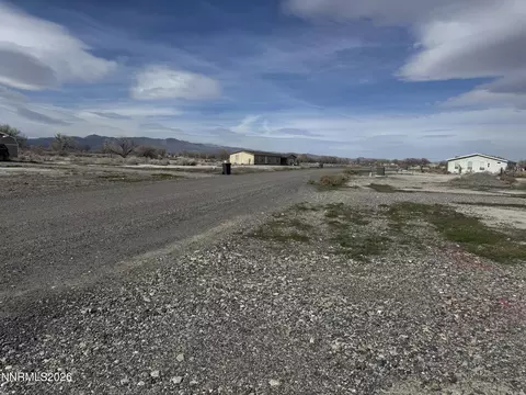 48 River Banks Ct, Lovelock, NV 89419