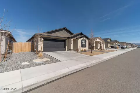 1124 Dapple Dr, Minden, NV 89423