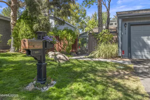 6435 Meadow Valley Ln, Reno, NV 89519