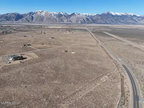 100 Star View Ln, Smith Valley, NV 89430 photo 2