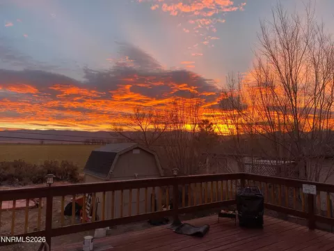 136 Palmer Way, Topaz, CA 96133