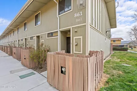 861 Nutmeg Pl #1, Reno, NV 89502