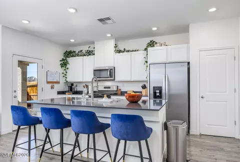 Kitchen - 1049 Tamarack Ct, Fallon, NV 89406 photo 1 of 2