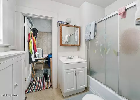Bath - 1130 E St, Sparks, NV 89431 photo 1 of 2