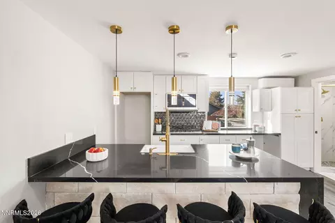 Kitchen - 14675 Chamy Dr, Reno, NV 89521 photo 9 of 11